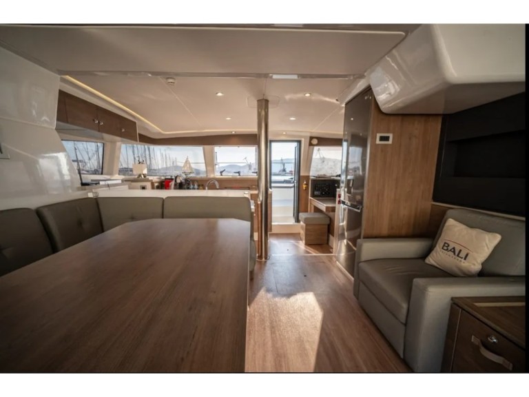 Catamaran hire in Volos - Bali Bali 4.2