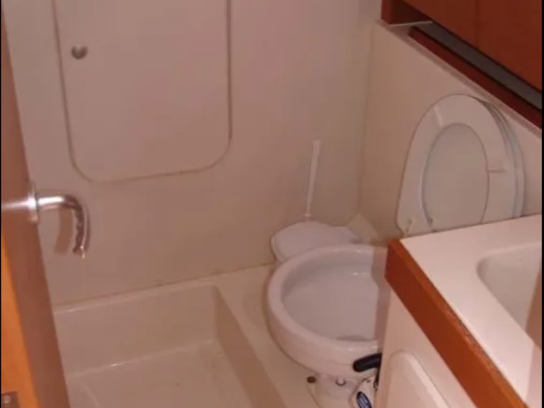 Hire Sailboat Hanse with a boat licence