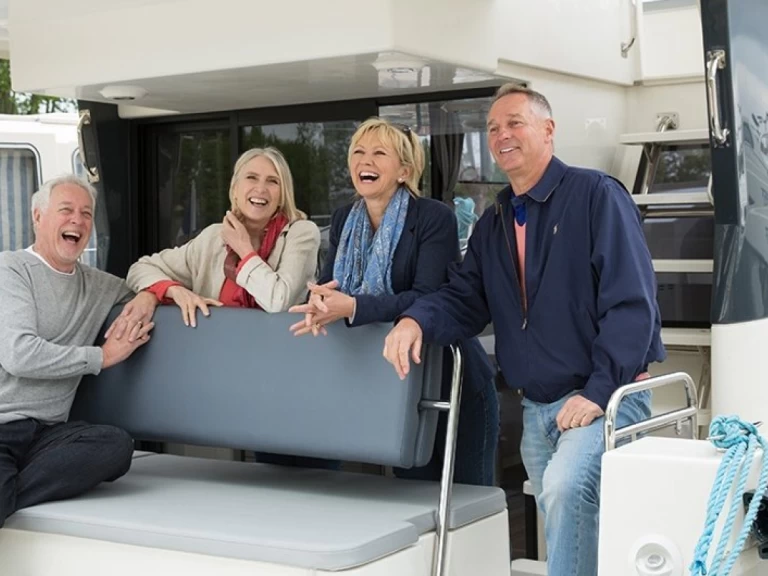 Canal boat hire in Portiragnes - Premier Horizon 3