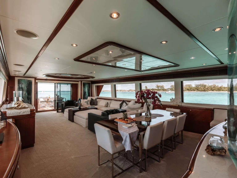 Hire Luxury Yacht with or without skipper Hargrave Saint Martin