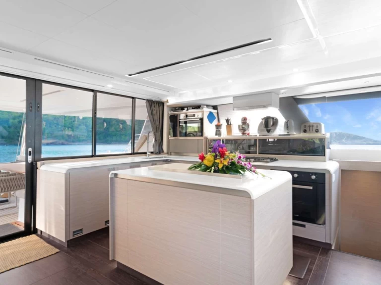 Hire Luxury Yacht Fountaine Pajot with a boat licence