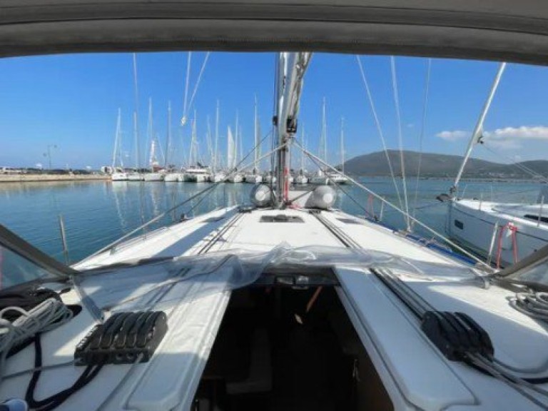 Hire Sailboat Bénéteau with a boat licence