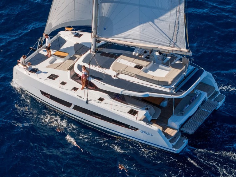 Fountaine Pajot Fountaine Pajot FP 44 Maestro - 3 cab. charter bareboat or skippered in  Frenchtown