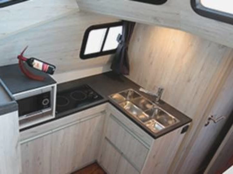 Hire Motorboat with or without skipper Le Boat Casale sul Sile