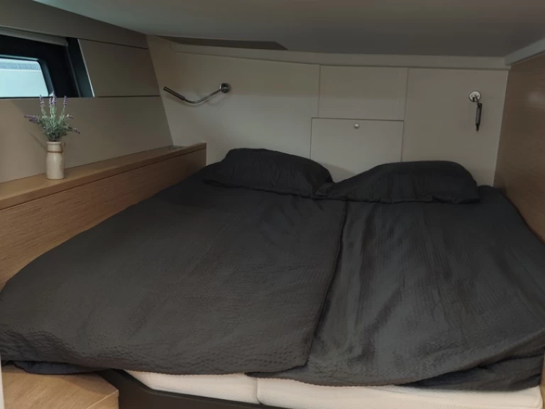 Yacht hire Pomer cheap Hanse 460 - owner version