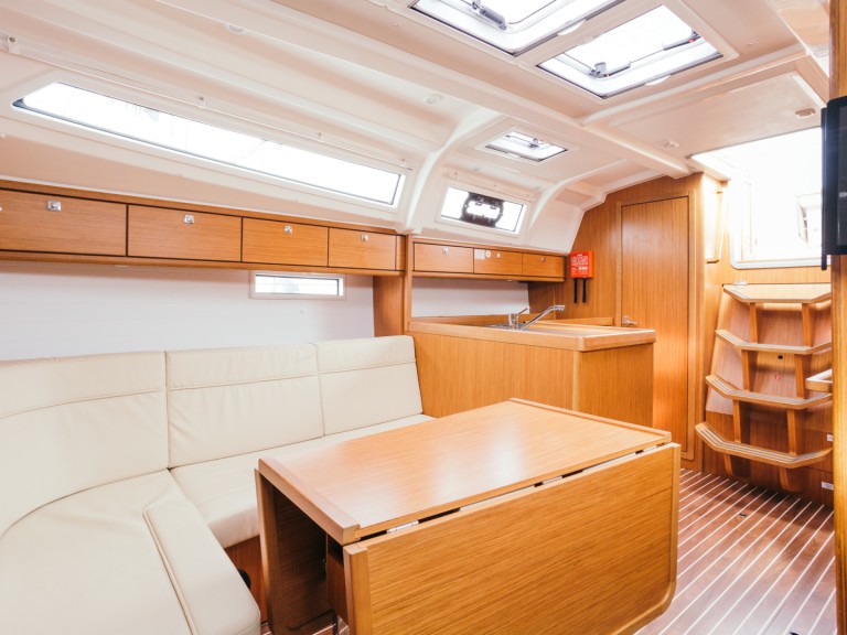 Hire a Bavaria Cruiser 37 Lemmer