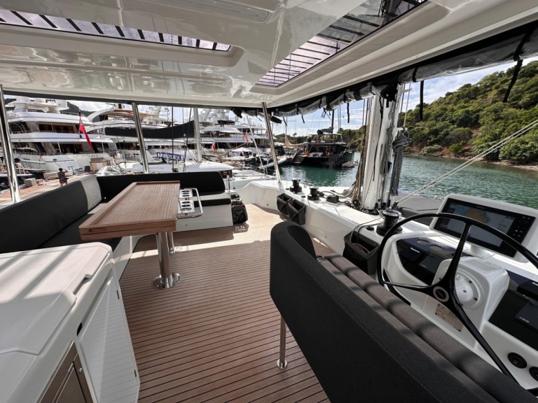 Catamaran hire in Saint George's - Lagoon Lagoon 55