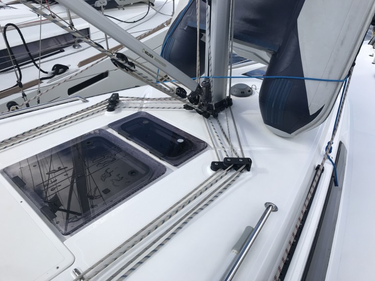 Yacht hire Cugnana Verde cheap Bavaria Cr 34