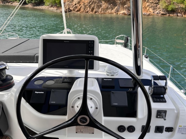 Charter a Lagoon Lagoon 55 in Bas du Fort on Samboat