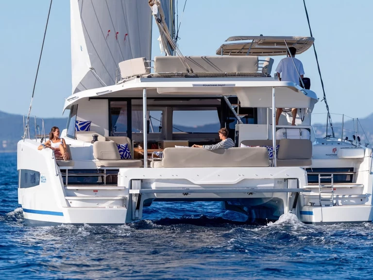 Yacht charter Gouvia - Fountaine Pajot Fountaine Pajot FP 44 Quatuor - 4 + 2 cab. on SamBoat