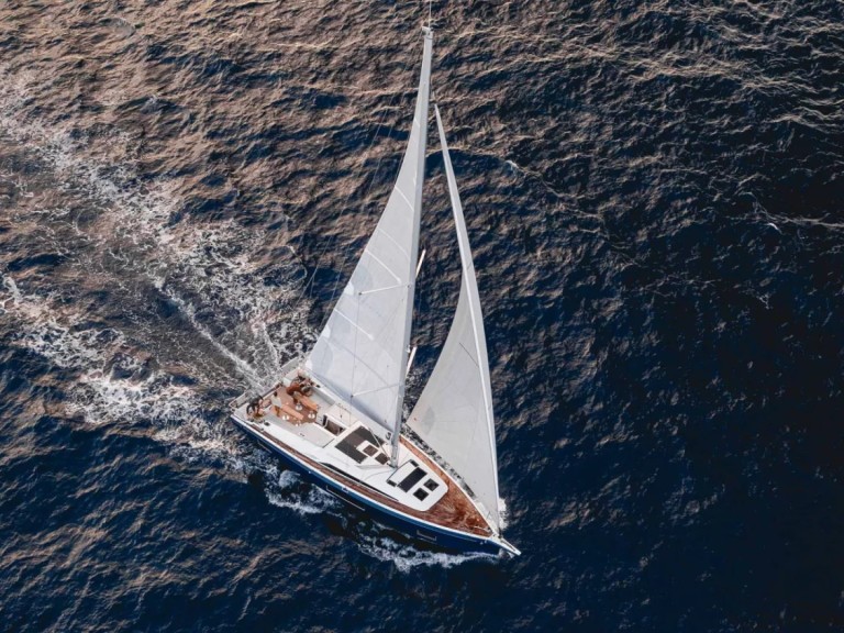 Hire a Bénéteau Oceanis 47 - 4 cab. Rhodes (City)