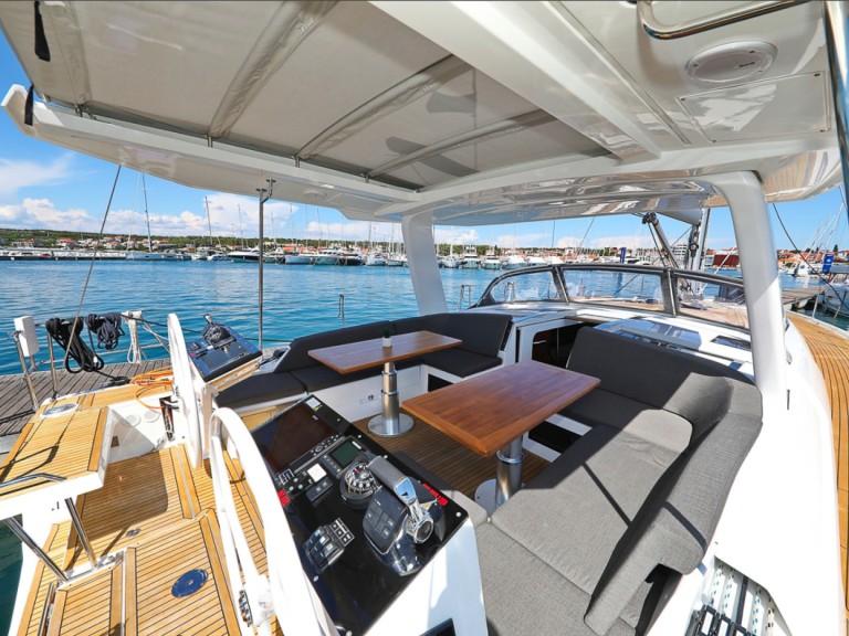 Hire Sailboat Hanse with a boat licence