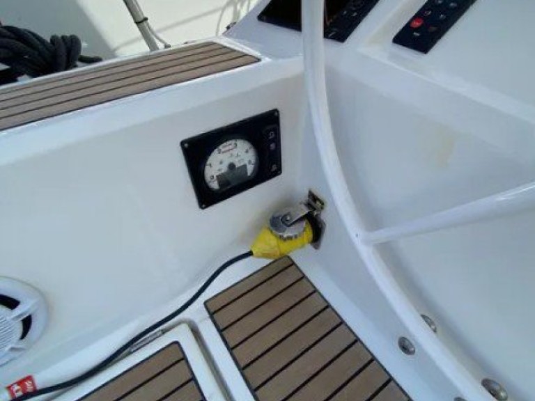 Sailboat hire in Lefkáda - Bénéteau Oceanis 41.1