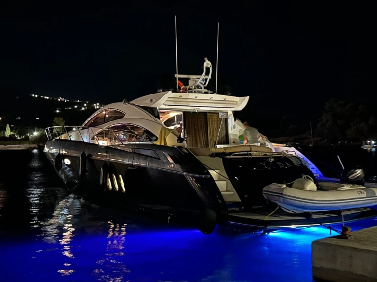 Luxury Yacht to hire Glyfada at the best price