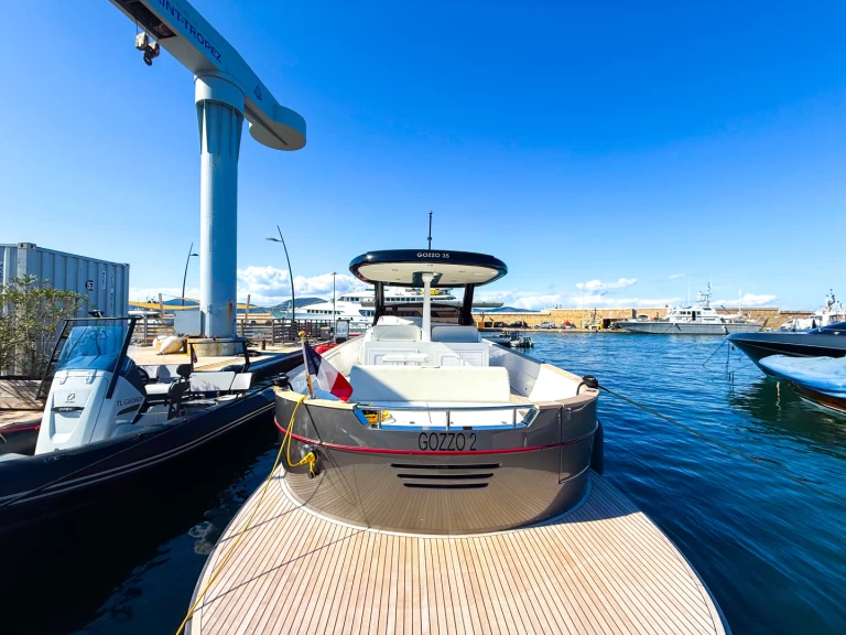 Motorboat hire in Saint-Tropez - Apreamare Gozzo 35