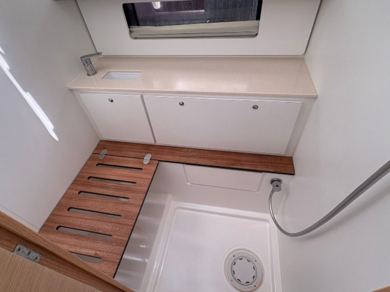 Sailboat hire in Hyères - 3 DUFOUR 390