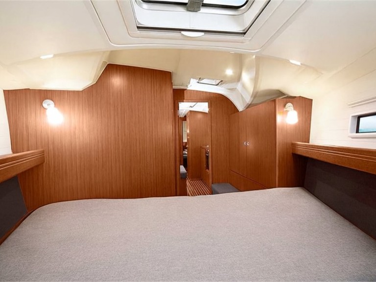 Yacht hire Palma de Mallorca cheap Cruiser 41