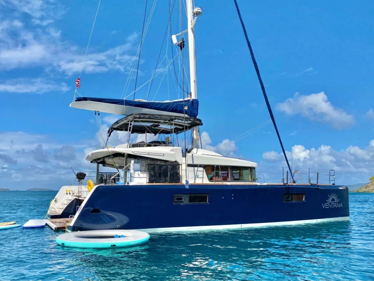 Hire Luxury Yacht with or without skipper Lagoon Belize City