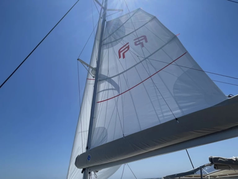 Charter a Fountaine Pajot Elba 45 in Port de Bormes-les-Mimosas on Samboat