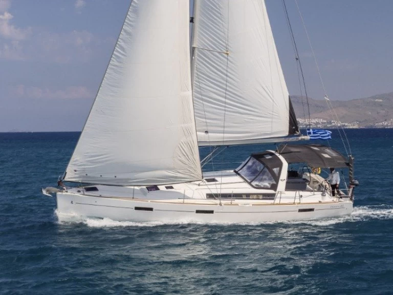 Hire a Bénéteau Oceanis 45 Kos