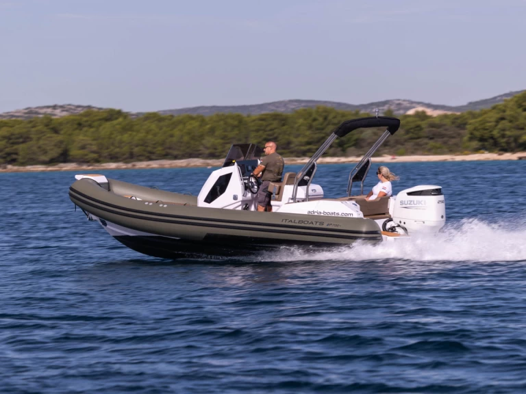 Hire RIB Italboats with a boat licence