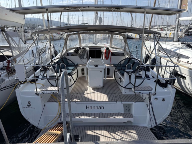 Hire Sailboat Bénéteau with a boat licence