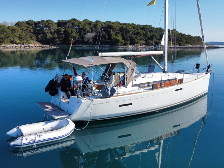 Hire a Jeanneau Sun Odyssey 389 Pula