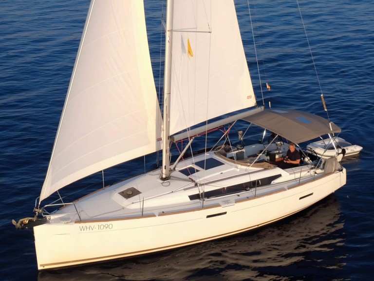 Yacht hire Pula cheap Sun Odyssey 389