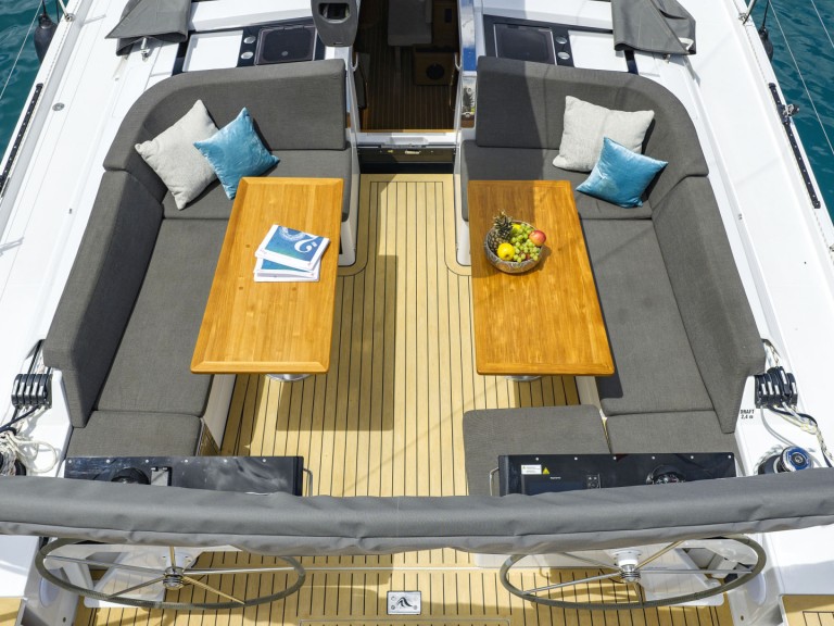 Hire Sailboat Hanse with a boat licence