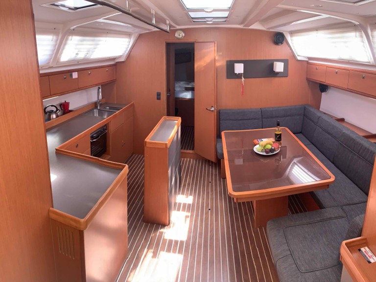 Yacht hire Kos cheap Cruiser 46