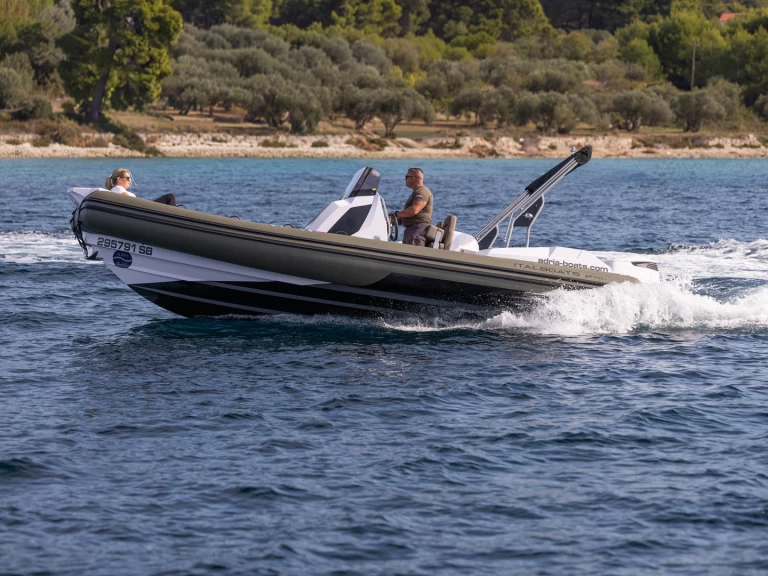 Hire RIB Italboats with a boat licence