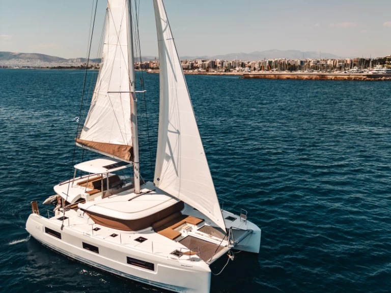 Yacht hire Alimos cheap Lagoon 46