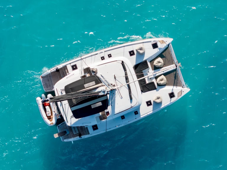Catamaran to hire Alimos at the best price