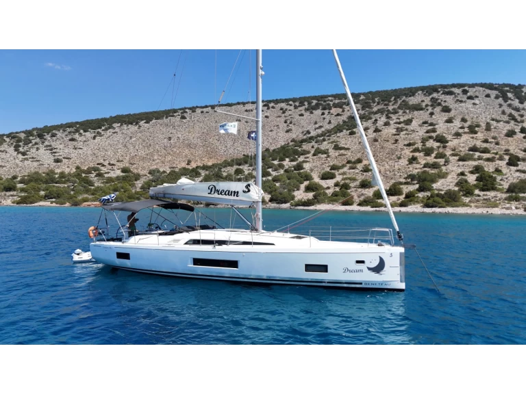 Yacht charter Alimos - Bénéteau Oceanis 46.1 - 11 berths on SamBoat