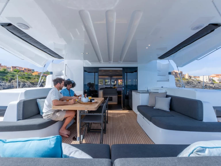 Yacht charter Alimos - Lagoon Lagoon 51 on SamBoat