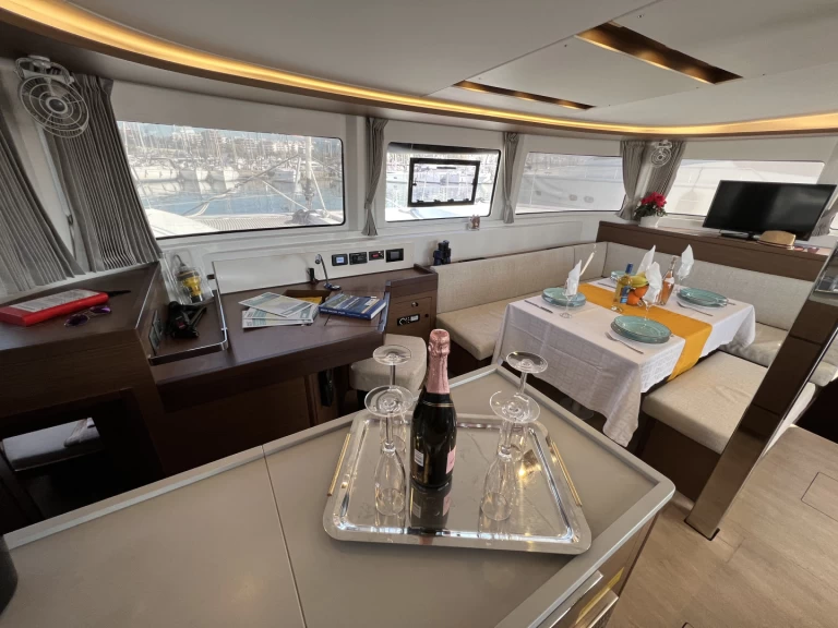 Yacht charter Paros (Island) - Lagoon Lagoon 46 on SamBoat