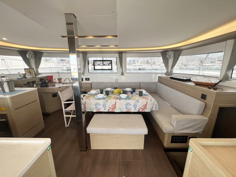 Catamaran hire in Alimos - Lagoon Lagoon 46