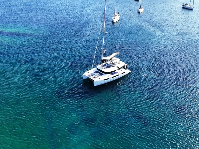 Hire Catamaran with or without skipper Lagoon Alimos