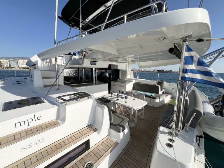 Hire Catamaran with or without skipper Lagoon Alimos