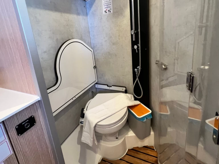 Sailboat to hire Castiglioncello at the best price