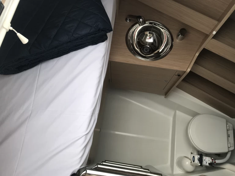 Charter a Bénéteau Oceanis 51.1 in Castiglioncello on Samboat