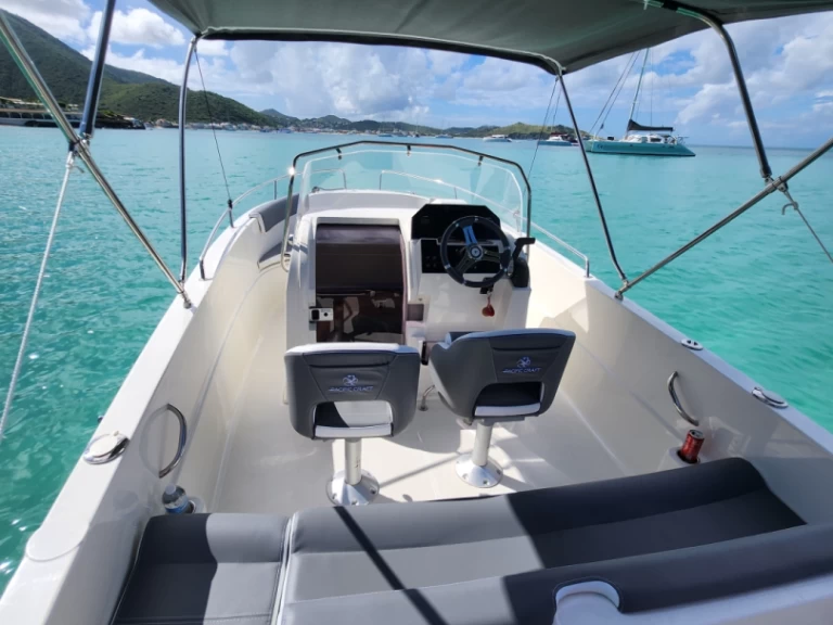 Hire Motorboat with or without skipper Pacific Craft Marigot