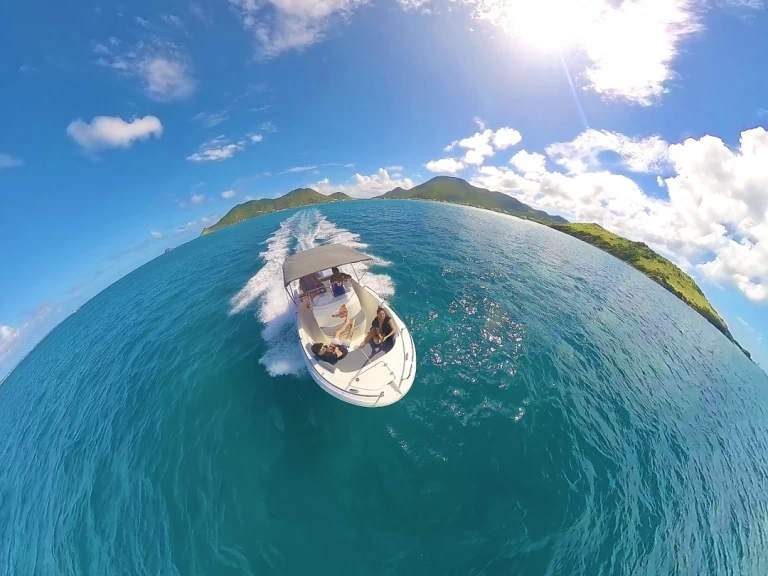 Motorboat hire in Marigot - Pacific Craft Pacific Craft 625 Open