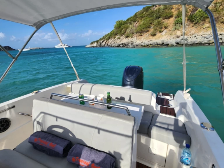 Hire a Pacific Craft Pacific Craft 650 Marigot