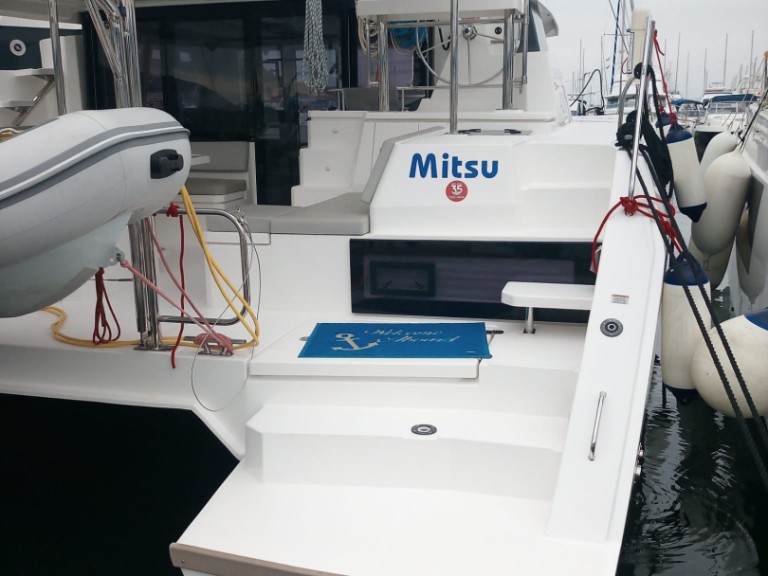 Yacht hire Cannigione cheap Leopard 42 - 4 cab.