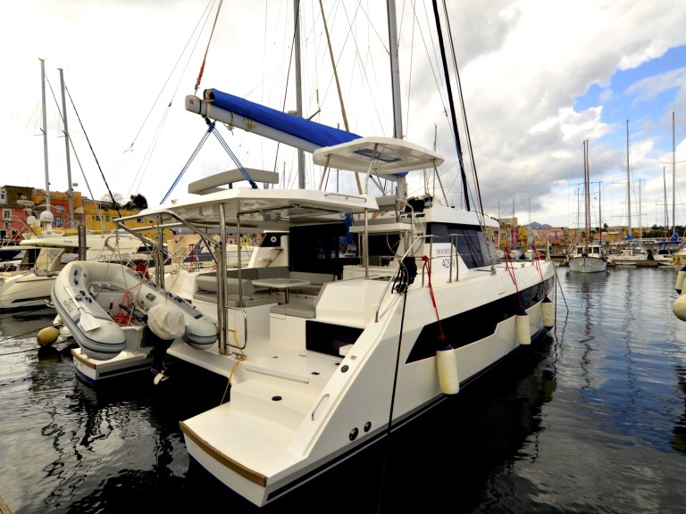 Hire Catamaran Leopard Catamarans / Robertson & Caine with a boat licence