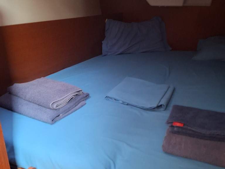 Hire Sailboat with or without skipper Bénéteau Furnari