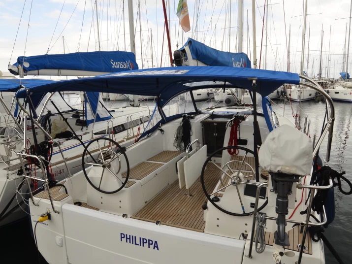 Yacht hire Cannigione cheap Sun Odyssey 380