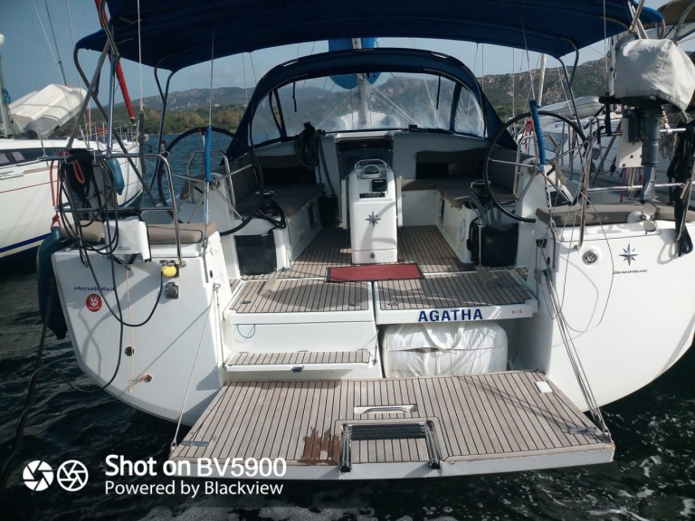 Hire a Jeanneau Sun Odyssey 490 Cannigione