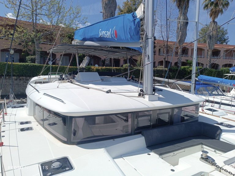 Yacht hire Furnari cheap Lagoon 450 F